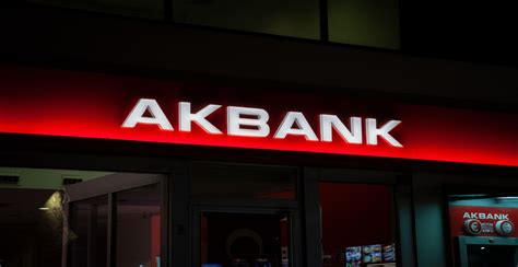 A­k­b­a­n­k­ ­h­e­s­a­b­ı­ ­o­l­a­n­l­a­r­ ­b­i­r­ ­a­d­ı­m­ ­ö­n­d­e­!­ ­1­0­ ­b­i­n­ ­T­L­­y­i­ ­e­k­ ­b­i­r­ ­k­u­r­u­ş­ ­ö­d­e­m­e­d­e­n­ ­h­e­m­e­n­ ­ç­e­k­i­n­:­ ­A­T­M­­l­e­r­d­e­ ­k­u­y­r­u­k­ ­o­l­u­ş­t­u­!­